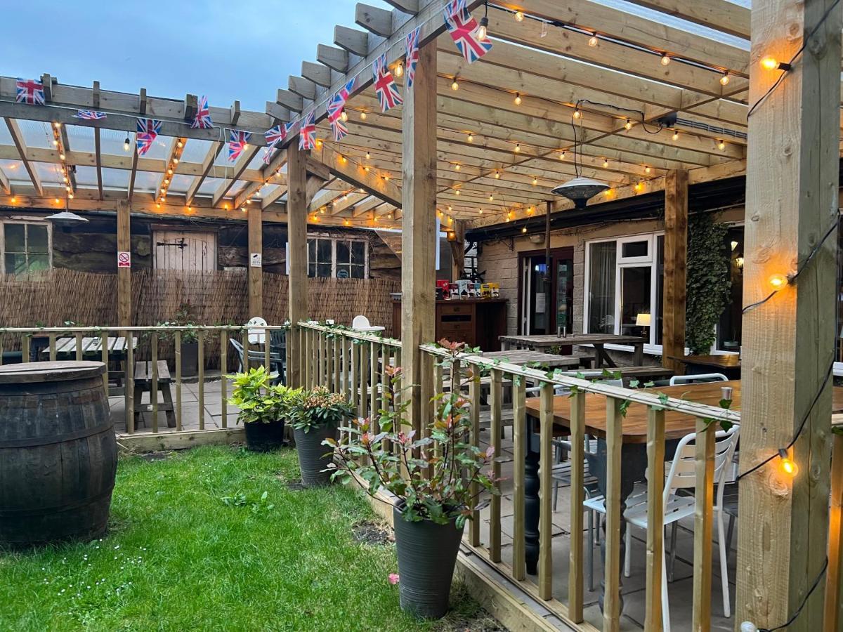The Royal Oak Inn, Wetton Exterior photo